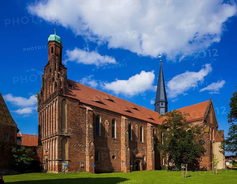 Mühlberg Elbe is a town on the river Elbe in the district of Elbe Elster in southern Brandenburg. Marienstern Monastery, Mühlberg, Brandenburg, Germany, Europe