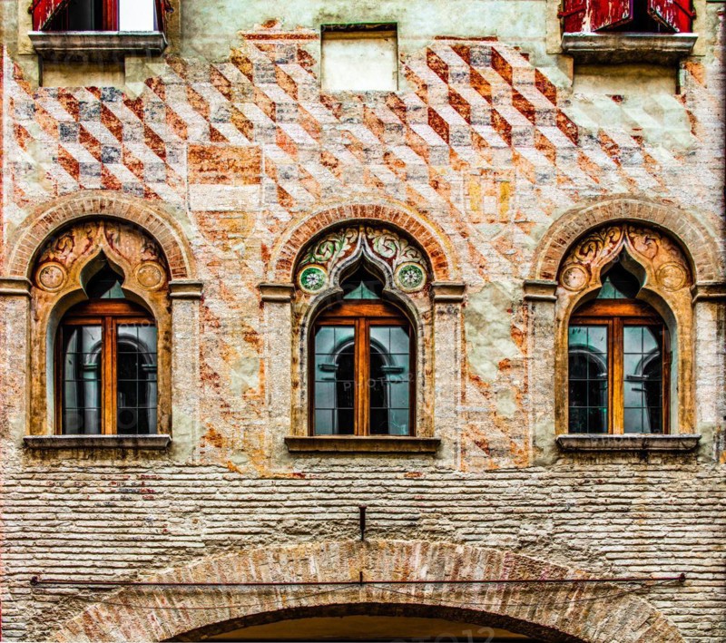 Corso Vittorio Emanuele II, old town centre with magnificent aristocratic palaces and Venetian-style arcades, Pordenone, Friuli, Italy, Pordenone, Friuli, Italy, Europe