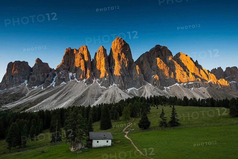 Sunrise, Glatschalm, Geislerspitzen, Villnöss Valley, Sass Rigais, Dolomites, South Tyrol, Italy, Europe