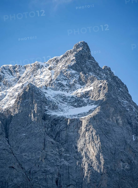 Rocky, steep summit of the Spritzkarspitze, Karwendel Mountains, Alpenpark Karwendel, Tyrol, Austria, Europe