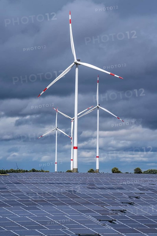 Solar park and wind farm near Morschheim, part of the municipality of Kirchheimbolanden, Rhineland-Palatinate, Germany, Europe