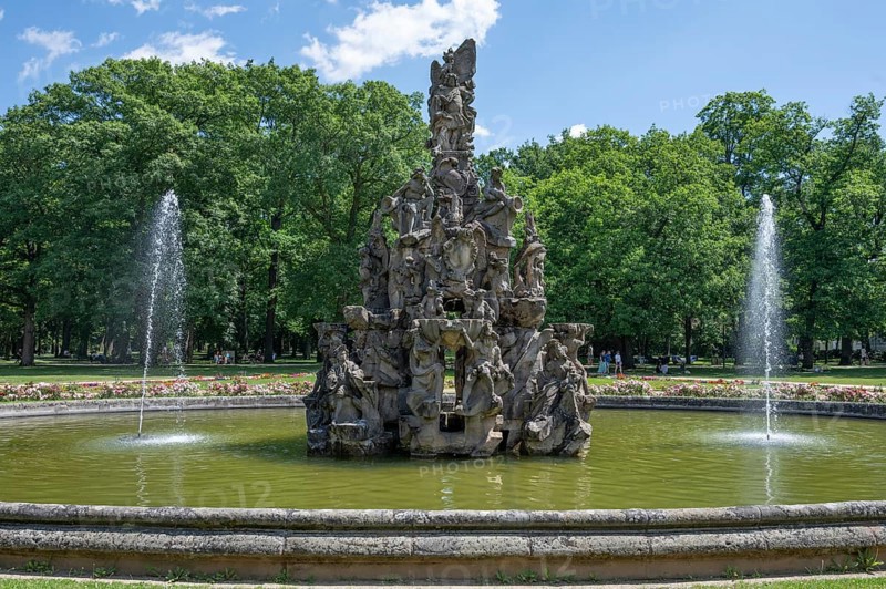 Huguenot Fountain in the City Park, Erlangen, Middle Franconia, Bavaria, Germany, Europe