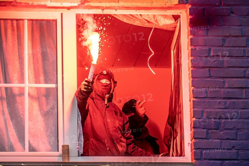 2nd day of the eviction of the Lützerath hamlet, occupied buildings of the former farm, by climate activists at the Garzweiler 2 opencast lignite mine, by the police, media, Erkelenz, North Rhine-Westphalia, Germany, Europe
