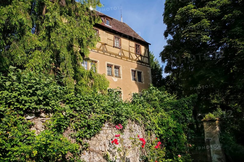 Hochberg Castle, formerly Hochberg Castle, Hohenberg Castle, former seat of the Hochberg lordship, gatehouse, half-timbered house, historic building, architecture, Hochberg district, Remseck am Neckar, Ludwigsburg district, Baden-Württemberg, Germany, Europe