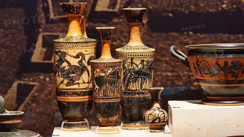 Greek ceramic vases with ornamental patterns in a museum, Archaeological Museum, Archea Korinthos, Corinth, Peloponnese, Greece, Europe