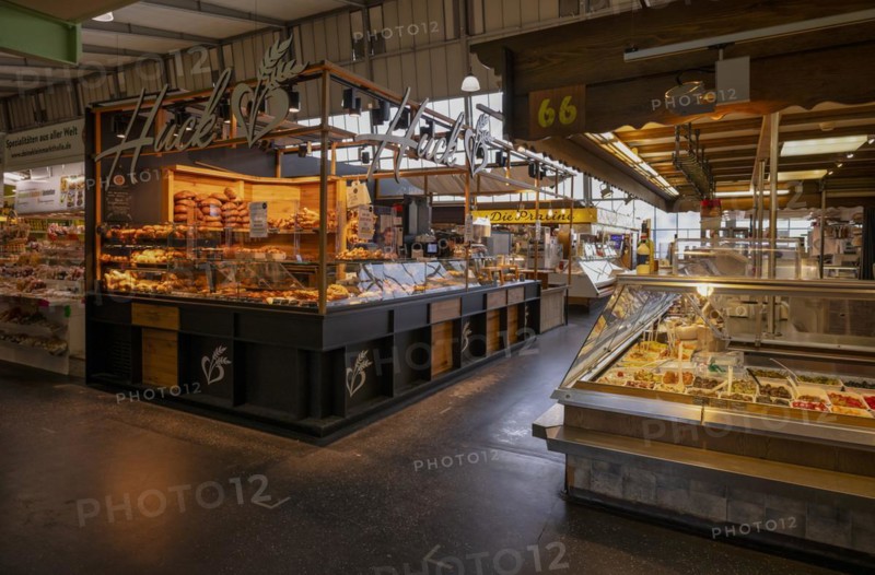 Baked goods, display, Huck bakery, Kleinmarkthalle, covered market hall, Frankfurt am Main, Hesse, Germany, Europe