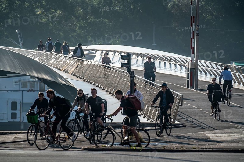Cyclists on the Lille Langebro cycle and pedestrian bridge over the harbour, Copenhagen is considered the cycling capital of the world, 45% of the population travel by bike, Denmark, Europe