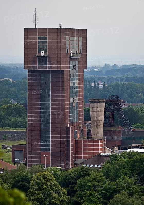 Hammerhead tower of Heinrich Robert colliery, Ost colliery, Hamm, Kissinger Höhe, Ruhr area, North Rhine-Westphalia, Germany, Europe
