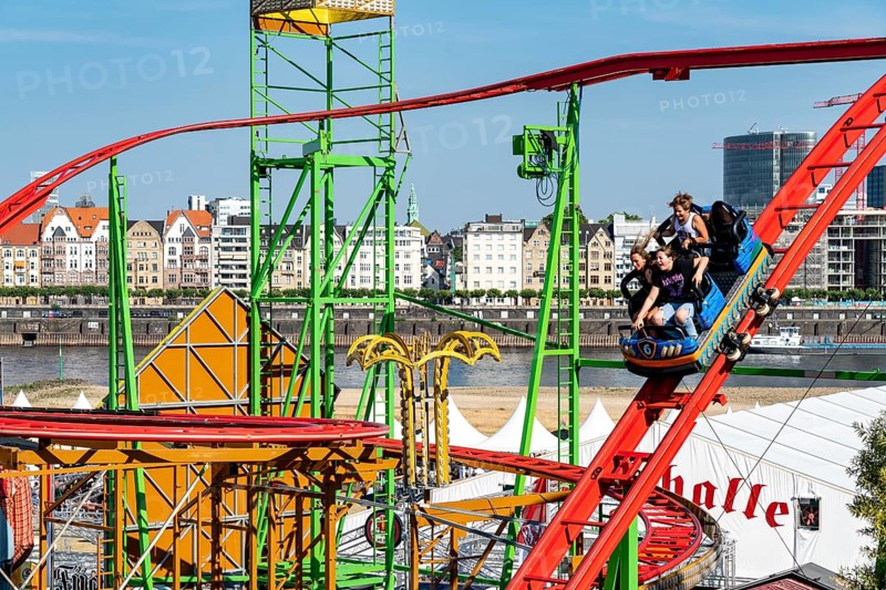 The Rhine Fair in Düsseldorf, in the Rhine meadows in the Oberkassel district, on the Rhine, Wild Mouse ride, North Rhine-Westphalia, Germany, Europe