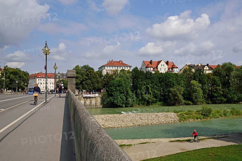 Europe, Germany, Bayer, Munich, Glockenbachviertel, Isar, Reichenbachbrücke, Living on the Isar, Wittelsbacher Straße, Europe