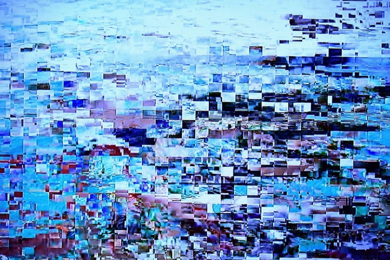 TV picture interference, pixels due to reception interference