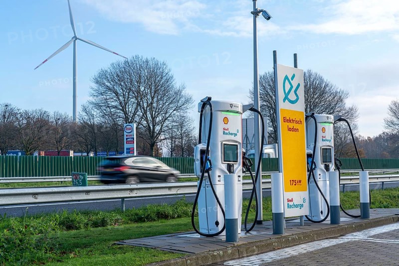 Motorway filling station, electric charging station, Power Charger, Shell Recharge, on the A76, German-Dutch border area near Aachen