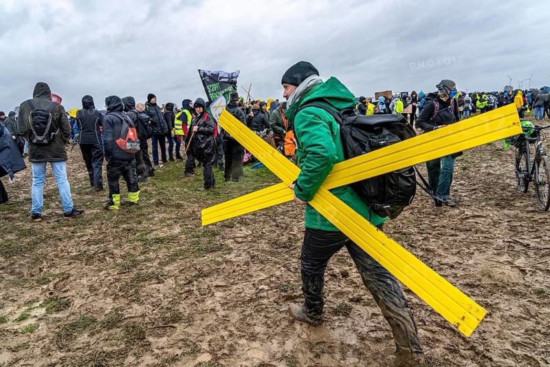 Demonstration against the demolition of the lignite village of Lützerath, from the village of Keyenberg the demonstrators marched to the edge of the Garzweiler open-cast mine and on to the rest of the village of Lützerah, Erkelenz, North Rhine-Westphalia, Germany, Europe