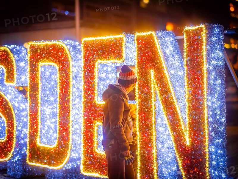 Christmas market on the main street in Dresden Neustadt, Dresden, Saxony, Germany, Europe