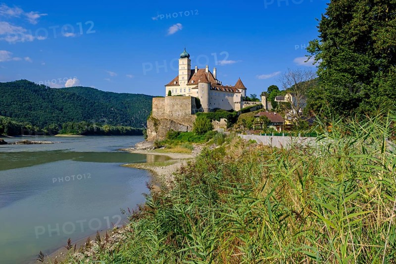 Schönbühel Castle, on the Danube, Schönbühel-Aggsbach, Wachau, Lower Austria, Austria, Europe