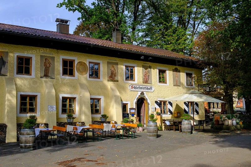 Castle restaurant, beer garden, Maxlrain, Upper Bavaria, Bavaria, Germany, Europe