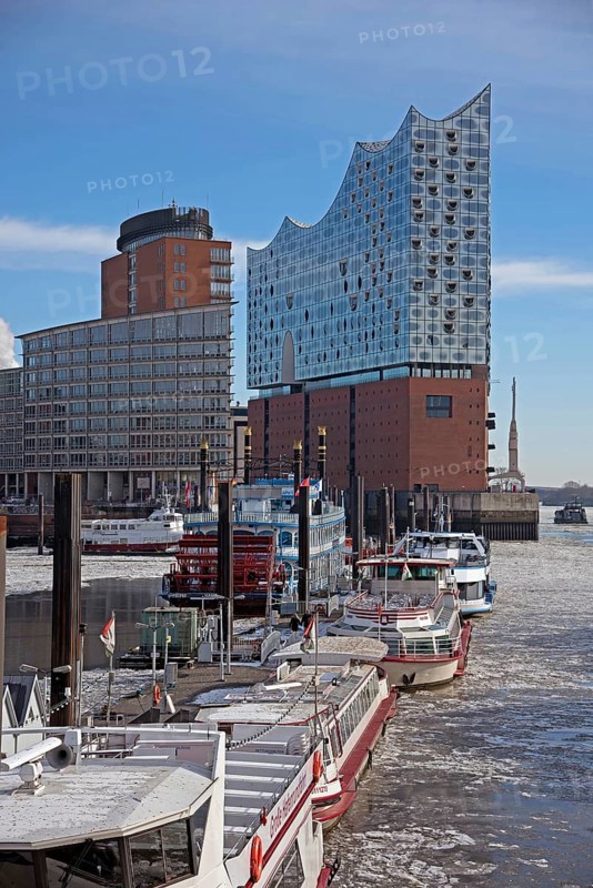 Europe Germany Hanseatic City of Hamburg Sports Boat Harbour, Old Lightship, View of the Elbe Philharmonic Hall and HafenCity in winter, Windjammer Tolkien, Federal Republic of Germany