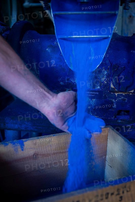 Schindler's blue colour factory is located directly on the Zwickauer Mulde river and belongs to the Zschorlau district of Albernau in the Saxon Ore Mountains. Since 2019, it has been part of the Schneeberg Mining Landscape and a UNESCO World Heritage Site in the Erzgebirge/Krušnohorí Mining Region. On 27 February 1649, the Schneeberg merchant Erasmus Schindler bought a plot of land to build a blue paint factory on the Zwickauer Mulde near Albernau. On 4 May 1649, he received the privilege to build a blue dye mill from Elector Johann Georg I. As Schindlerswerk GmbH & Co. KG, it is probably the world's oldest paint factory still in production. It is associated with a long tradition of producing blue cobalt pigments and the commercial manufacture of colour pigments. In more recent times, production has been expanded to include various paints. The company also produces laundry blue, Schindlerswerk, Zschorlau OT Albernau, Saxony, Germany, Europe