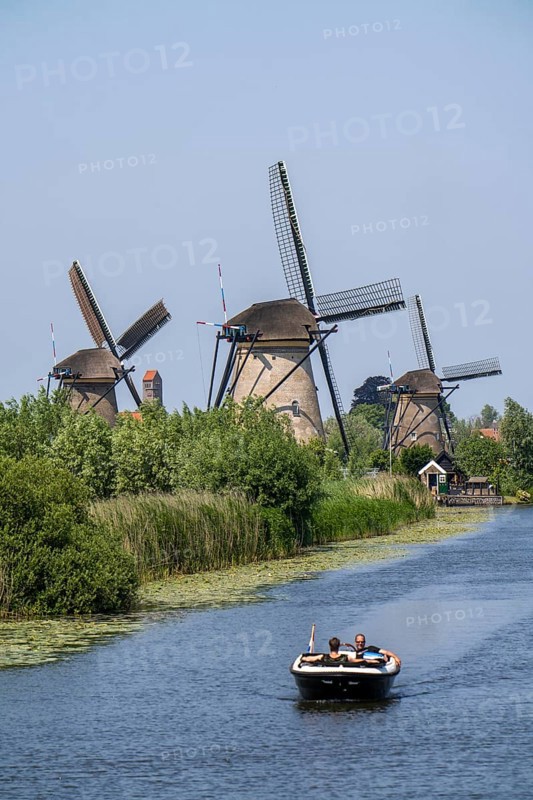 Kinderdijk, 18 windmills designed to pump water from the polders to utilise the land, one of the most famous sights, UNESCO World Heritage Site, Netherlands