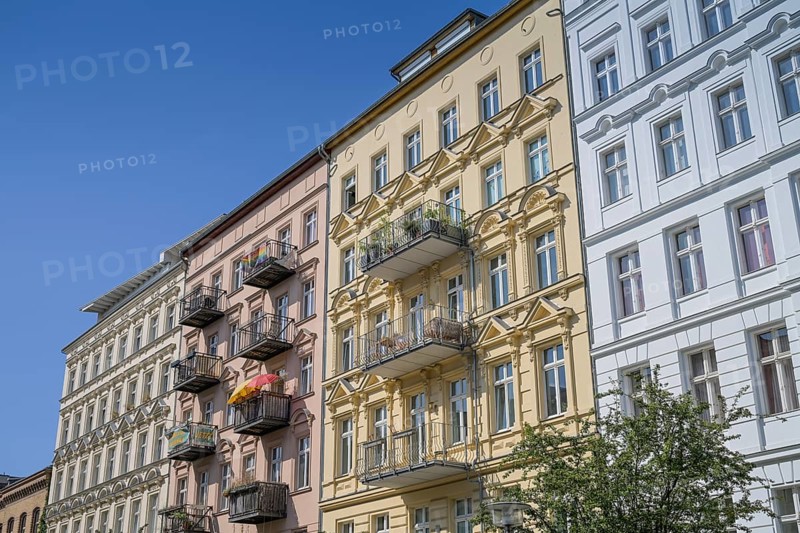 Old buildings, Oderberger Straße, Prenzlauer Berg, Pankow, Berlin, Germany, Europe