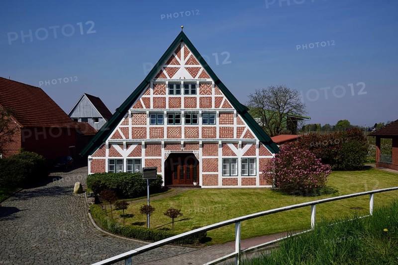 Europe, Germany, Lower Saxony, Altes Land near Hamburg, Steinkirchen an der Lühe, old half-timbered farmhouse, artistic brickwork of the half-timbering, Hamburg, Hamburg, Federal Republic of Germany, Europe