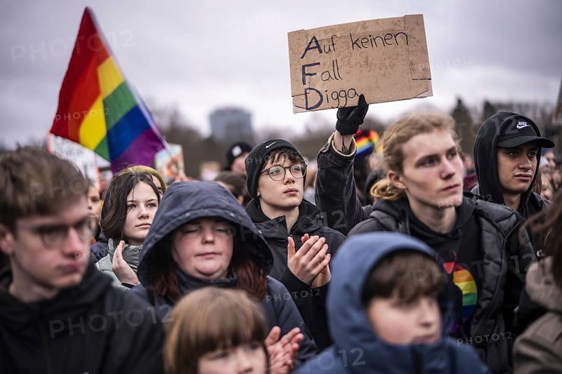 150, 000 people gather around the Bundestag in Berlin to build a human wall against the shift to the right in society. We are the firewall chanted demonstrators from a wide range of social groups. Recordings on 03.02.2024 in Berlin