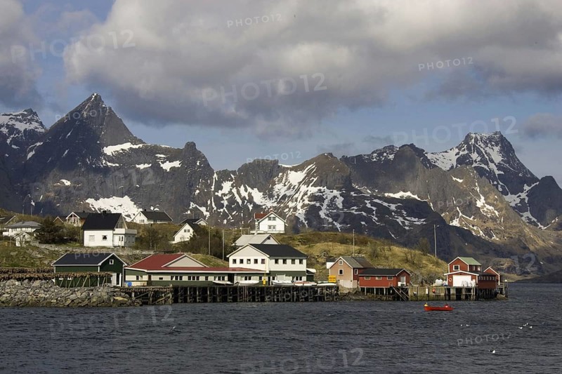 The fishing village of Sakrisoy, Lofoten, Norway, village, fishing village, Sakrisoy, Lofoten, Norway, Europe