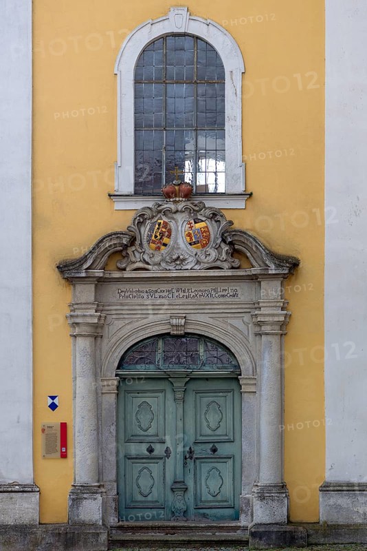 Entrance portal to the monastery church of St Hedwig, 1755, above the alliance coat of arms of the founder Eleonore Philippine Christiana von Hesse-Rotenburg, Sulzbach-Rosenberg, Upper Palatinate, Bavaria, Germany, Europe