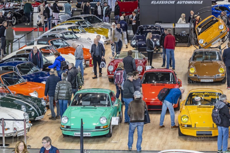 Retro Classics Stuttgart opens its doors. According to the organisers, the show is the world's largest trade fair for driving culture. The international trade fair presents classic cars, modern classics, motorbikes, commercial vehicles and everything to do with restoration, Porsche 911, Stuttgart, Baden-Württemberg, Germany, Europe
