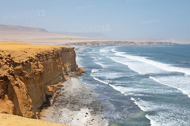 Paragliders at Supay Beach, Reserva Nacional de Paracas, Ica region, Pisco province, Peru, South America