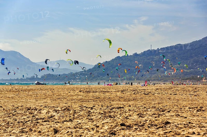 Coastline, countless kitesurfers on the horizon, hotspot for surfers, Tarifa Beach, Tarifa, Cadiz, Costa de la Luz, Andalusia, Spain, Europe