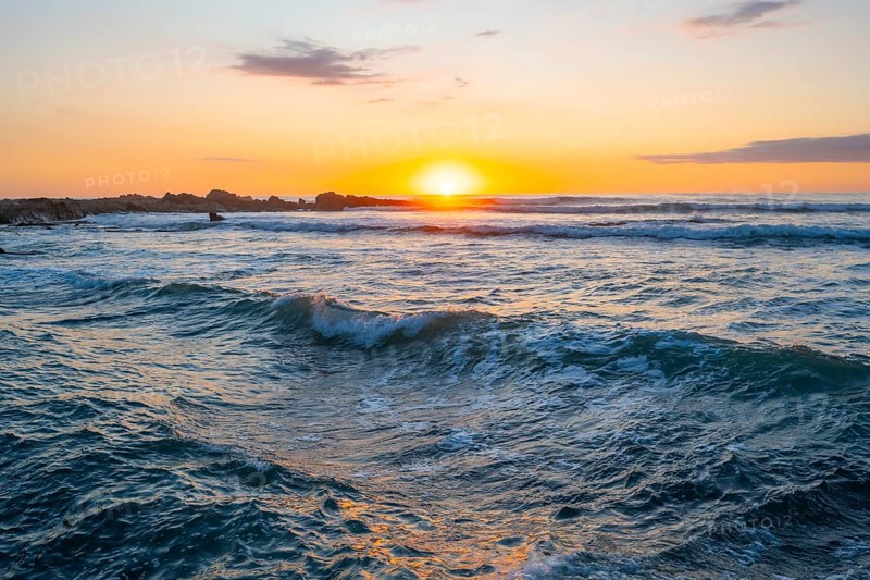 Sunset over the sea, coast near Montezuma, Nicoya Peninsula, Puntarenas Province, Costa Rica, Central America