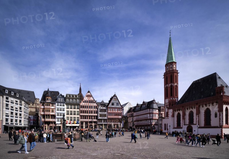 Nikolaikirche, Römerberg, lively, Ostzeile, half-timbered houses, Old Town, Frankfurt am Main, Hesse, Germany, Europe