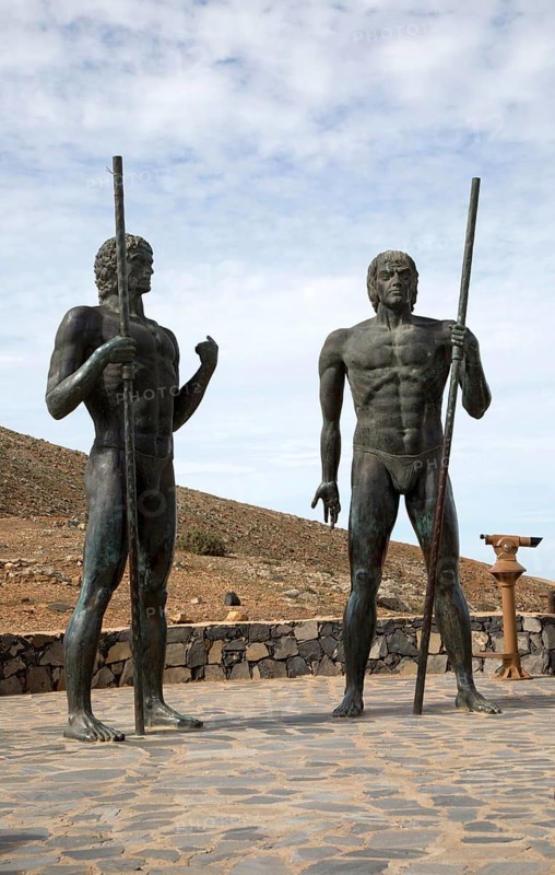 Statues of indigenous Mahos tribal leaders Guize and Ayose by Emiliano Hernandez, Fuerteventura, Canary Islands, Spain, Europe