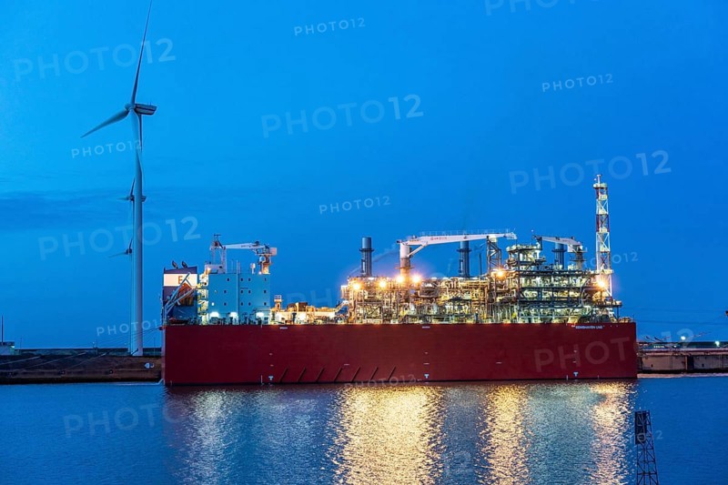 EemsEnergyTerminal, floating LNG terminal in the seaport of Eemshaven, tankers bring liquefied natural gas to the two production ships, Eemshaven LNG and Golar Igloo, which thaw the liquefied gas and feed it into the normal natural gas grid, in operation since September 2022, Netherlands