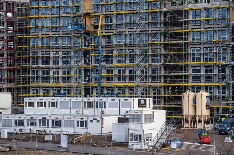 Large construction site, scaffolded shell of an office building complex, O-Werk Campus in Bochum, North Rhine-Westphalia, Germany, Europe