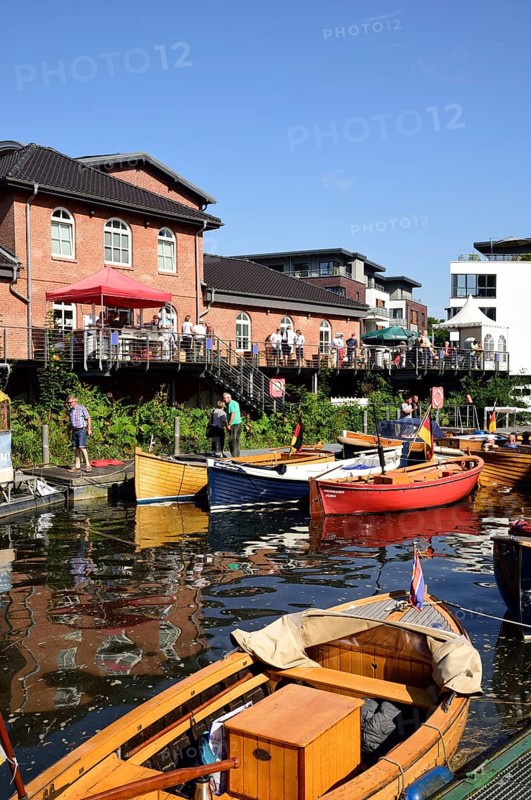Europe, Germany, Lower Saxony, Buxtehude, Hamburg metropolitan region, Este, harbour, waterfront living, Tuckerboat meeting, view of cultural forum, Europe