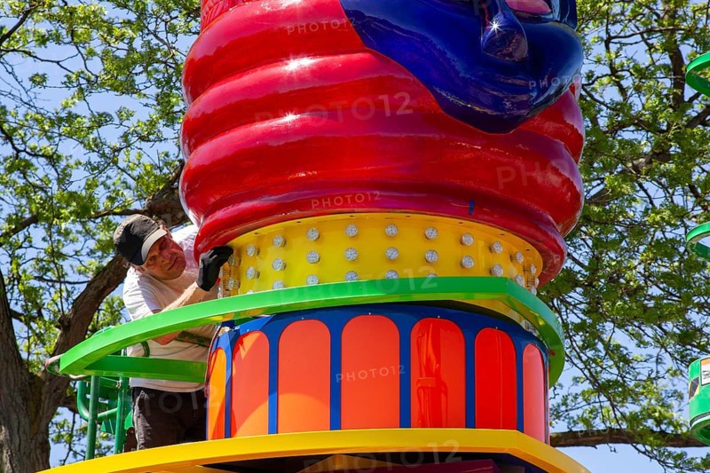 Detroit, Michigan, USA, 8 May 2024, The Mothership Connection, a sculpture by Zak Ové, is assembled in a sculpture garden, part of the new Shepherd art gallery. Ové used symbols from Africa and the Black community worldwide in this work, North America