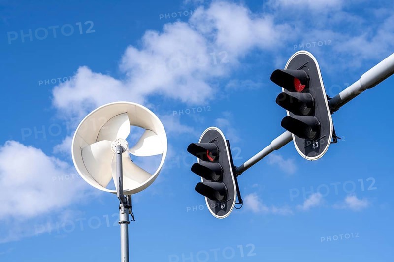 A mini wind power plant in the small Dutch town of Haarlemmermeer supplies the traffic lights at a road junction with electricity, test facility to test the effectiveness of such mini windmills to supply other areas, such as street lighting, with climate-neutral energy, Bennebroekerweg junction, Rijnlanderweg, Netherlands