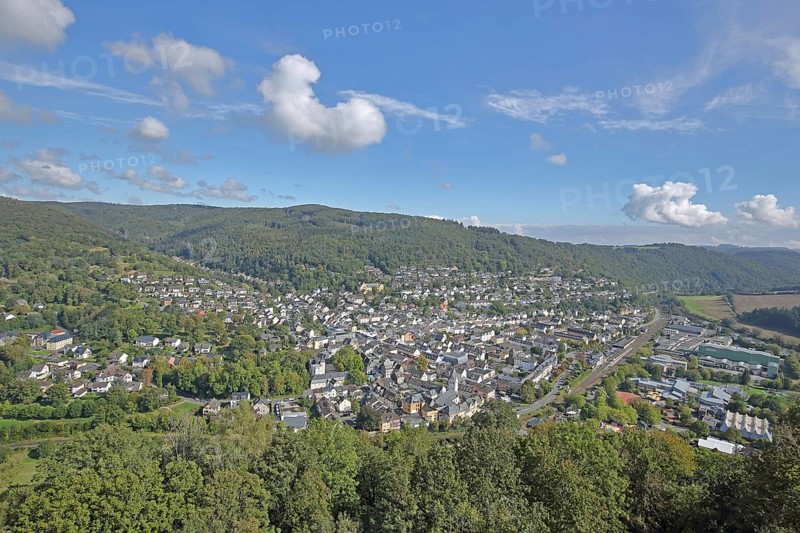 View from Nassau Castle to cityscape with Lahn valley and Westerwald, view downwards, aerial view, Nassau, Rhineland-Palatinate, Germany, Europe