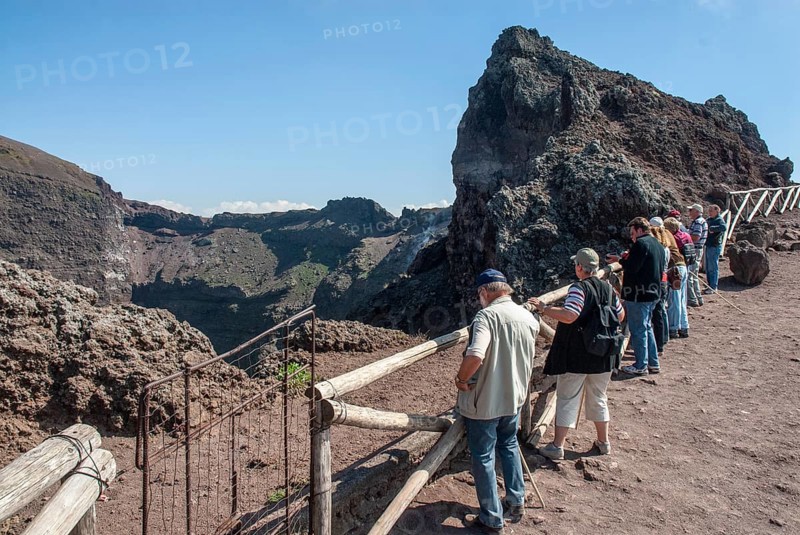 Tourists on a path along the crater edge, Vesuvius, near Naples, Parco Nazionale del Vesuvio, Campania, Italy, Europe