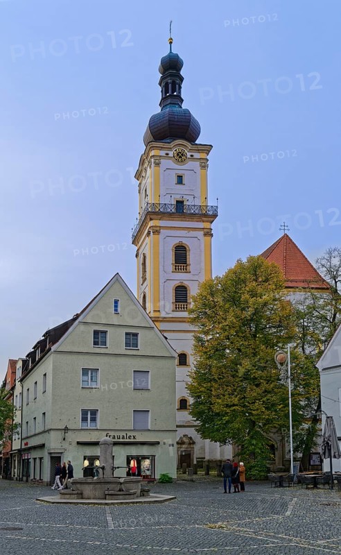 Oberer Markt and the Evangelical-Lutheran parish church of St Michael in the old town centre of Weiden in der Upper Palatinate. Weiden oPf, Bavaria, Germany, Europe