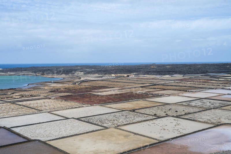 Sea salt extraction, Janubio salt works, Salinas de Janubio, Lanzarote, Canary Islands, Spain, Europe