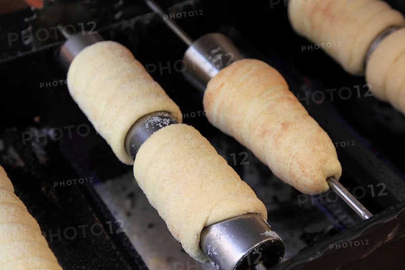 Trdelnik, Prague Baumkuchen, crispy sugar-cinnamon curls, pastry, speciality made from yeast yeast dough, Prague, Czech Republic, Europe