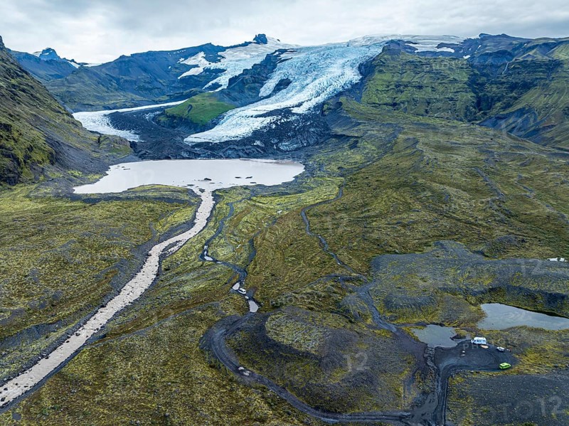 Aerial view of glacier Falljökull, a glacier tongue of Vatnajökull glacier, glacial lake, Iceland, Europe