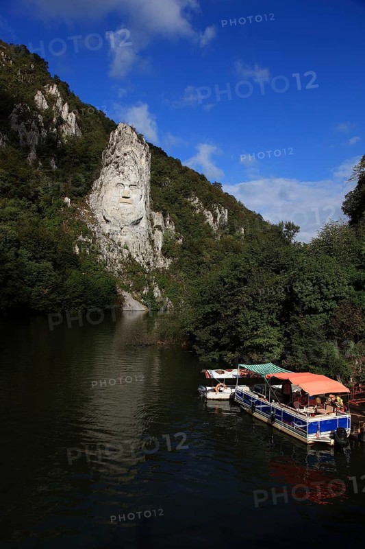 Wallachia, statue of the Dacian king Decebalus, Decebalus Rex Dragan Fecit, 40 metre high statue and at the same time the highest rock sculpture in Europe, is located on a rock formation on the banks of the Danube near the village of Dubova, southwest of the town of Orsova, in the Iron Tor tor nature park Park, Romania, Europe