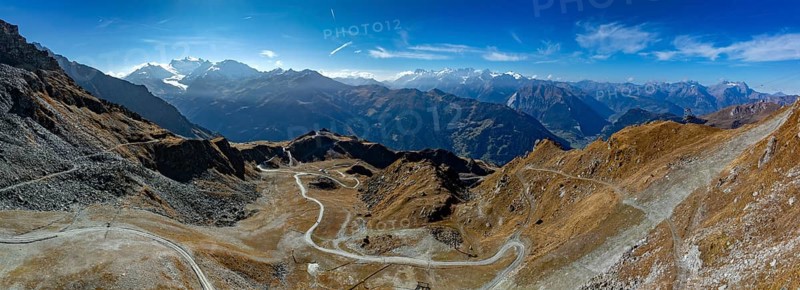 View from Les Attelas of the Valais Alps with Val de Bagnes, on the left Grand Combin with glacier Glacier de Corbassiere, on the right group around Aigiuilles d'Argentiere, La Tzoumaz, Riddes, Valais, Switzerland, Europe