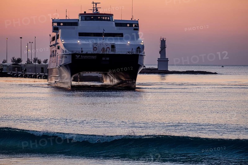 Fast boat, La Savina port, Formentera, Pitiusas Islands, Balearic Community, Spain, Europe