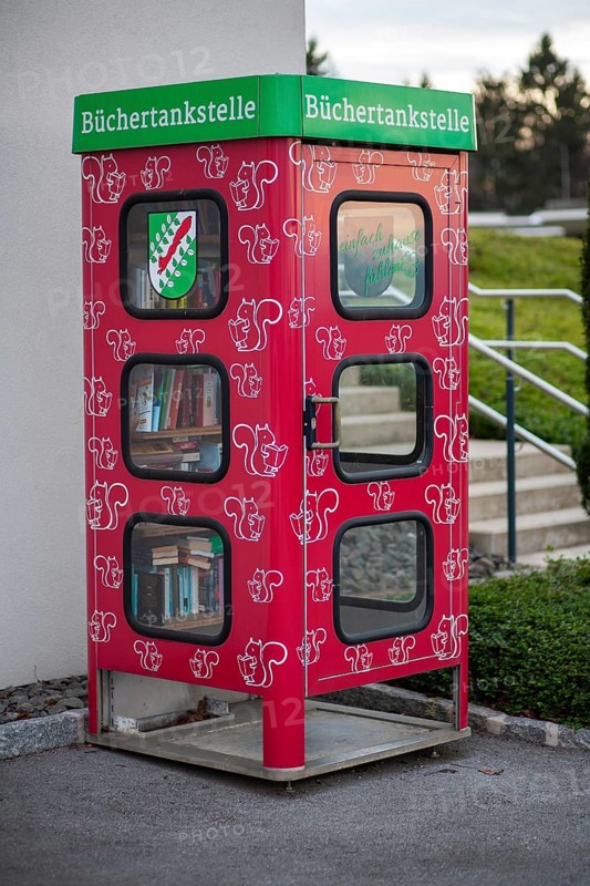 Book petrol station, telephone box as a library, Hofstätten an der Raab, Styria, Austria, Europe