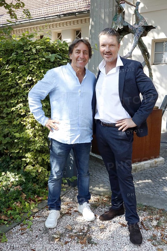 Dieter Landuris and Hardy Krüger jr. at the annual press conference for the 2024/25 season at the Schlossparktheater in Berlin on 3 September 2024
